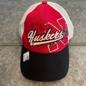 NWT University of Nebraska Cornhuskers Snapback Hat Huskers Red Embroidered NCAA